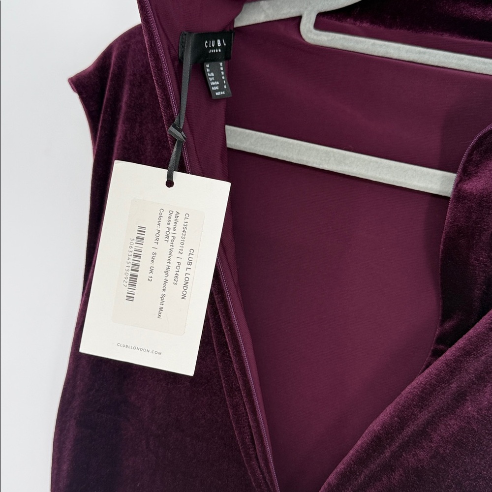 Club L London LONG BURGUNDY VELVET DRESS WITH HIGH NECK AND SIDE SLIPPING size 8 - Picture 13 of 15